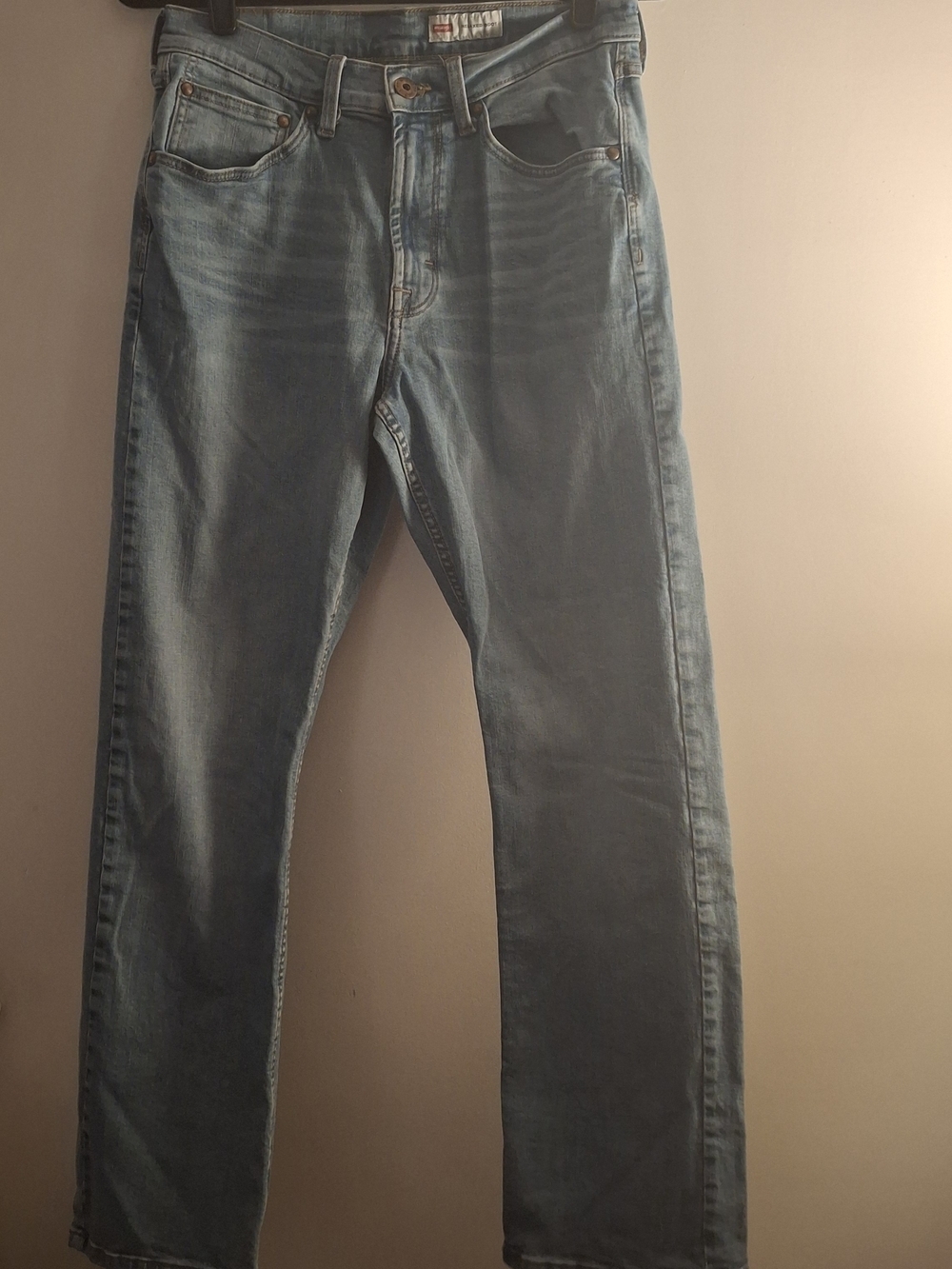 Wrangler Men's Light Blue Distressed Slim Straight Bootcut Relaxed Jeans